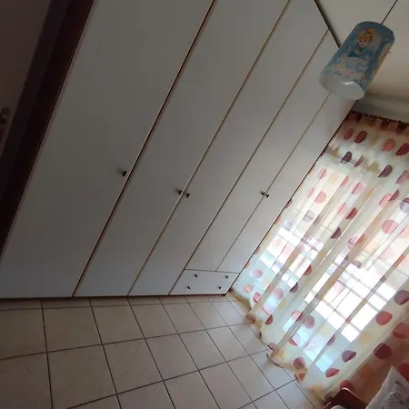 Perigiali Apartment *