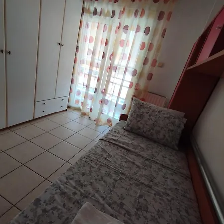 Perigiali City View Apt *